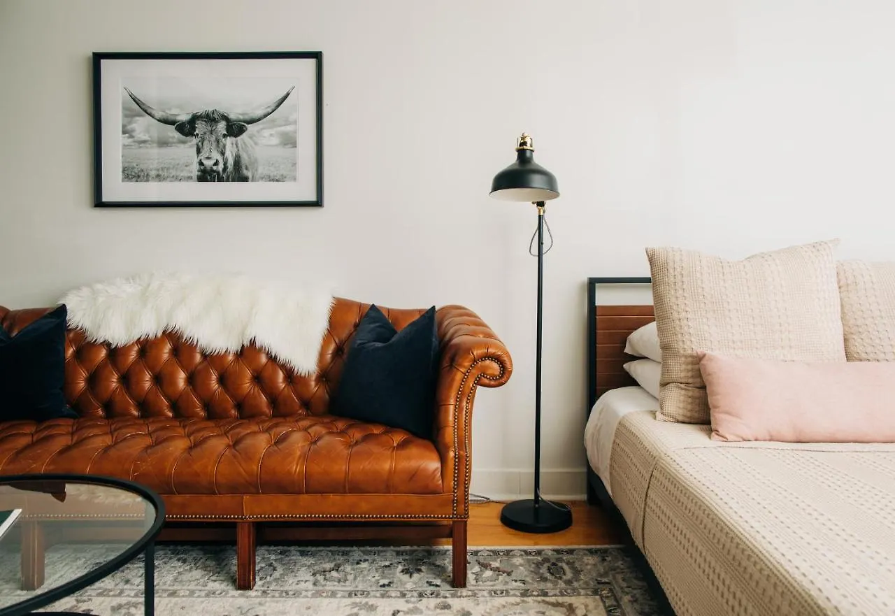 Stellar Suites Louisville Hotel
